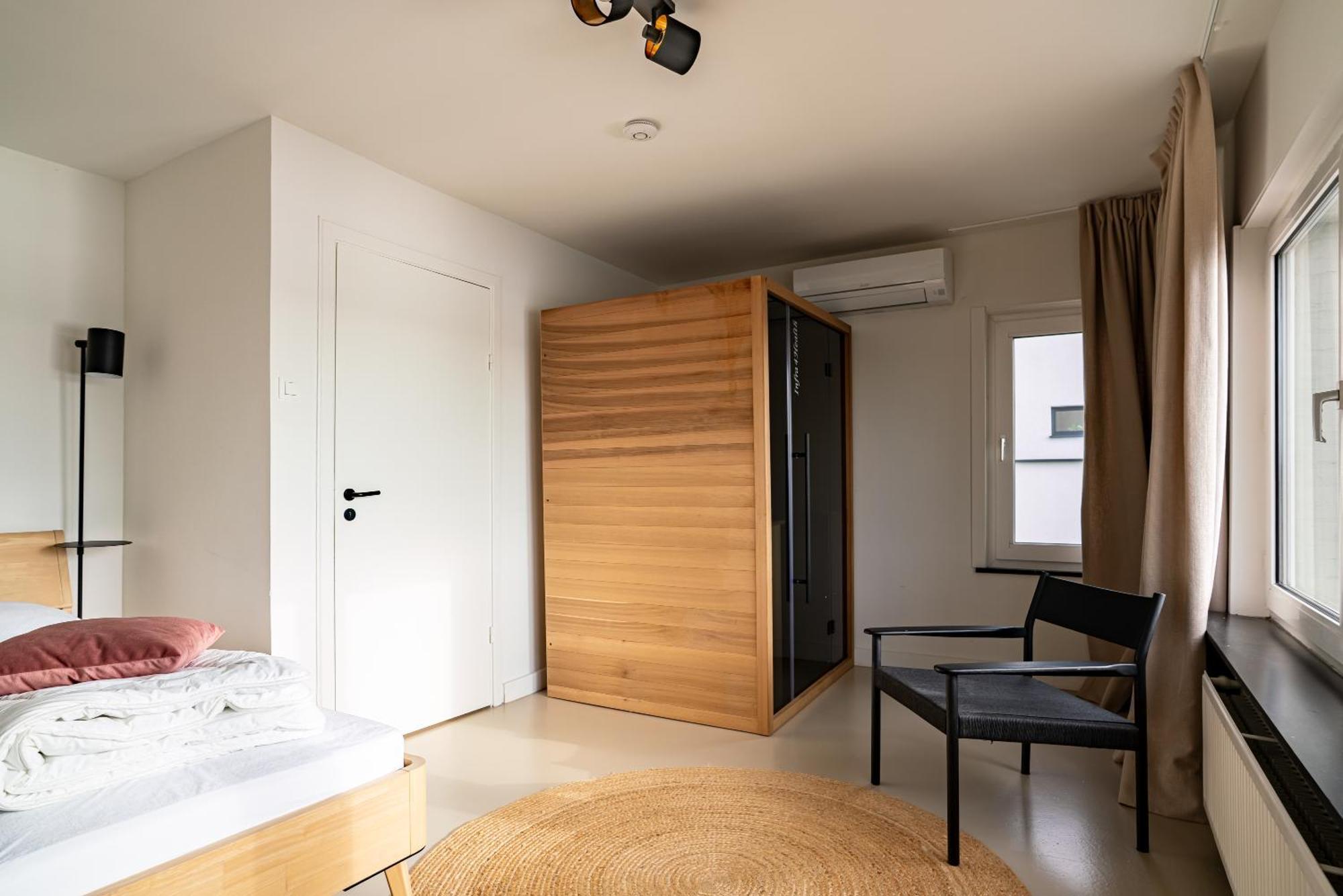 Maas Suites - The River House With Private Sauna Ланакен Экстерьер фото